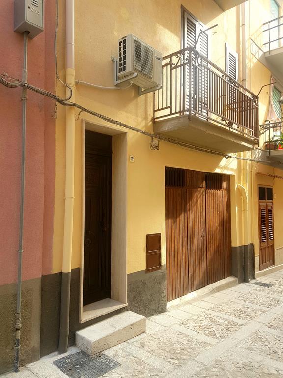Casa Trio Apartments Castellammare del Golfo Exterior foto